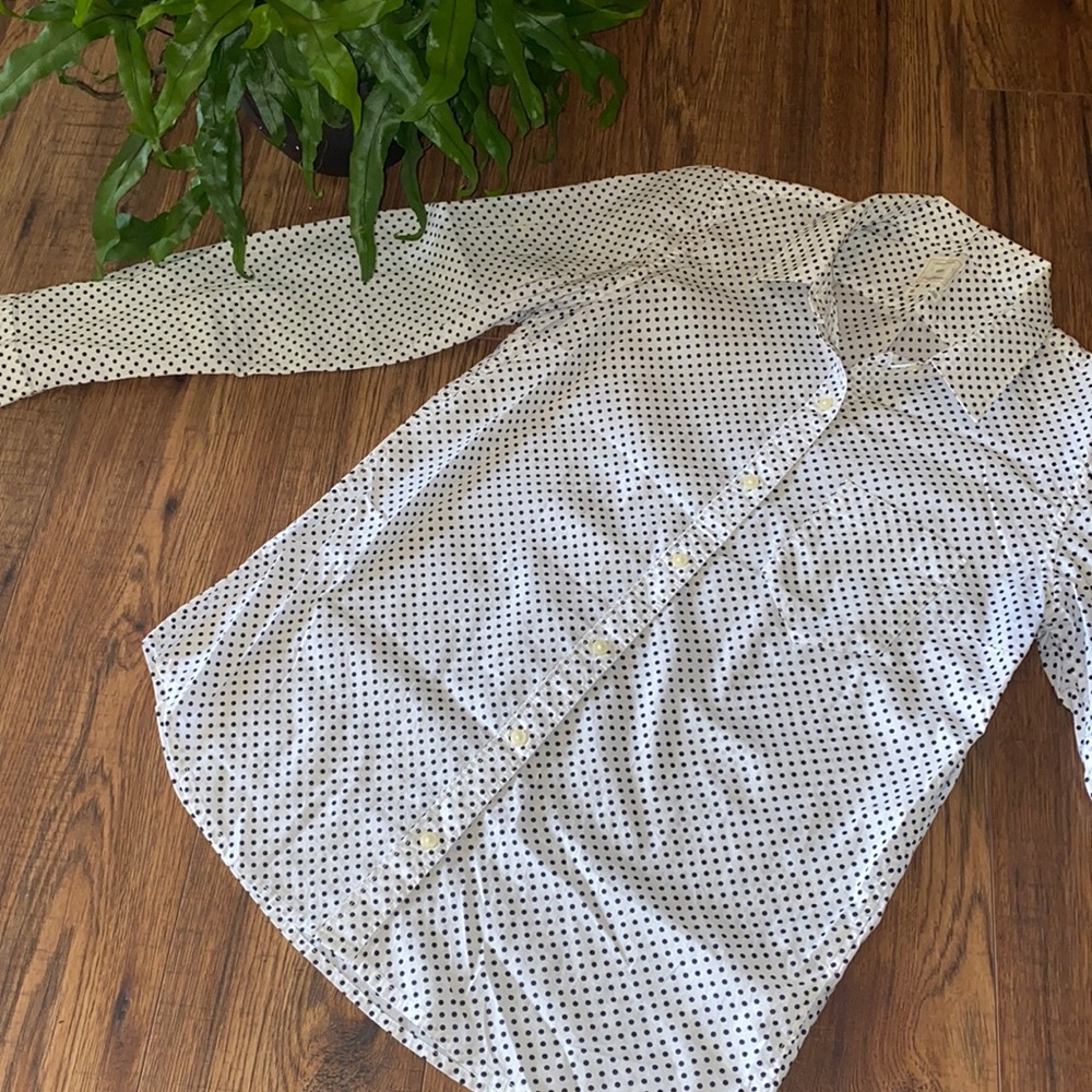 Gap Fitted Boyfriend Polka Dot Button Down